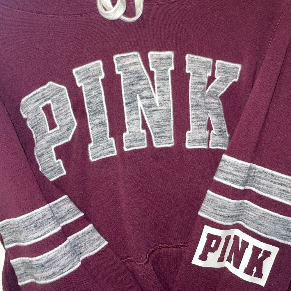 ✨ VICTORIAS SECRET’S PINK HOODIE ✨
